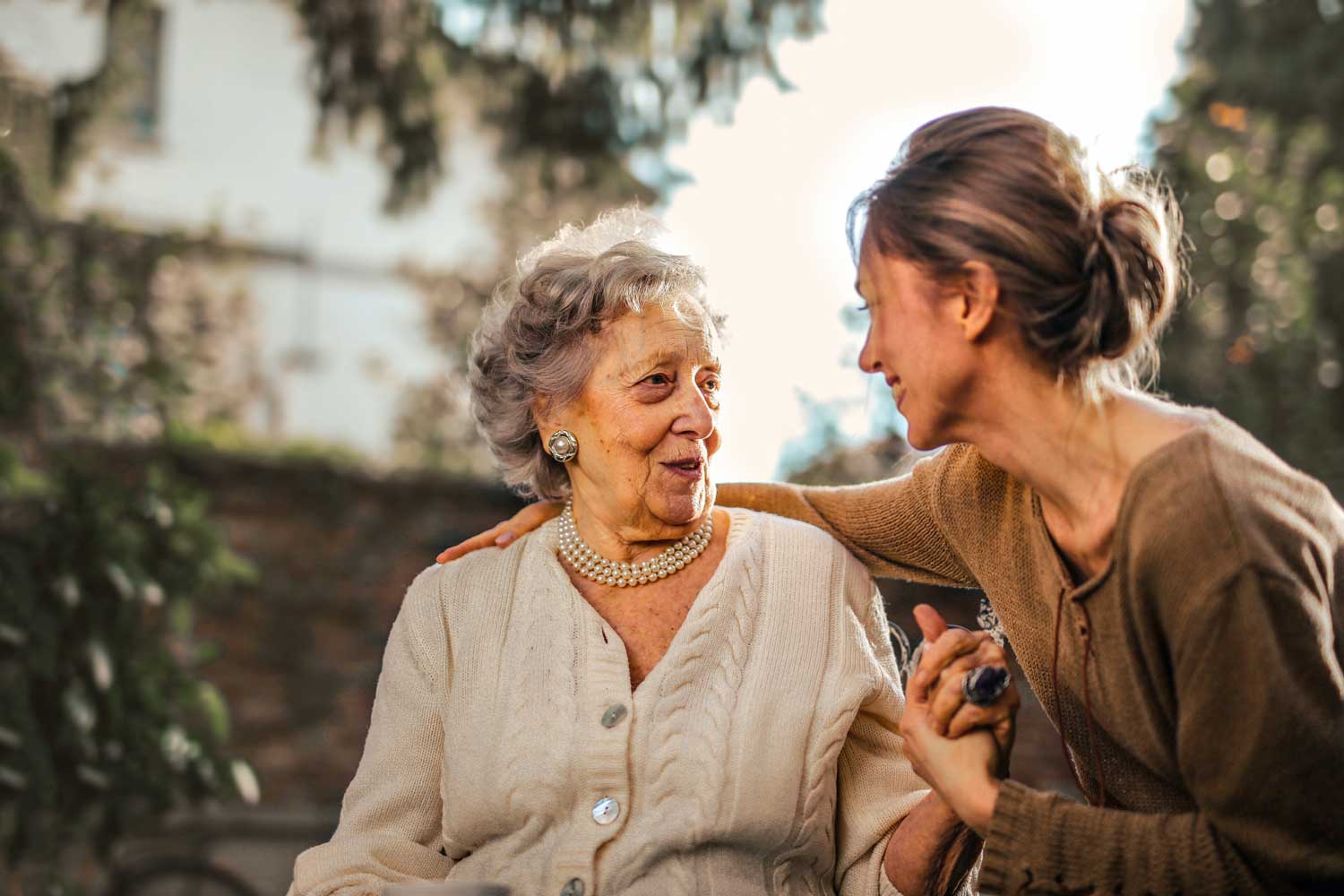 help-old-woman-care